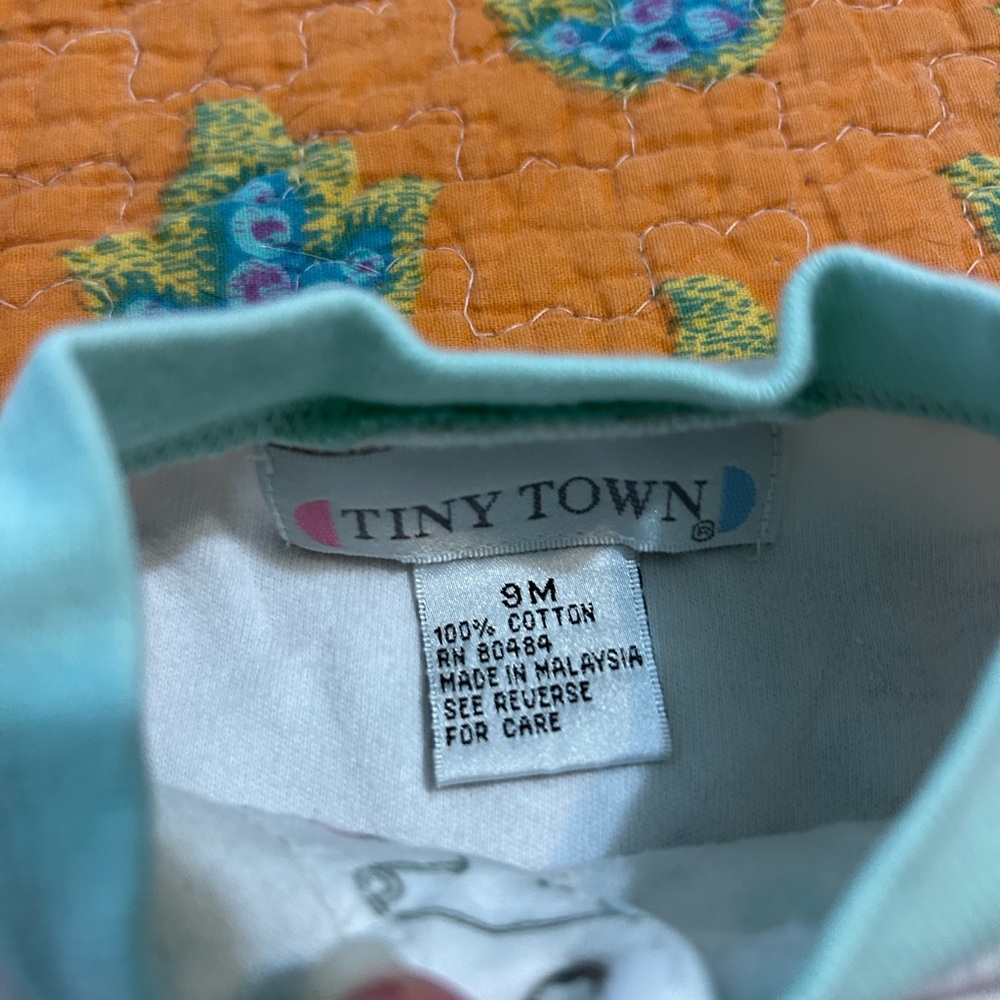 Tiny Town Vintage 90s Baby Pastel Moon and Stars Button Romper Sleeper - Picture 5 of 5